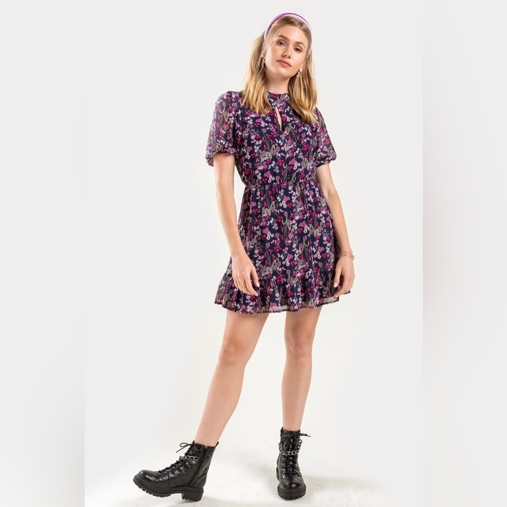 Mi Ami Floral Puff Sleeve Keyhole Dress – Navy Multi